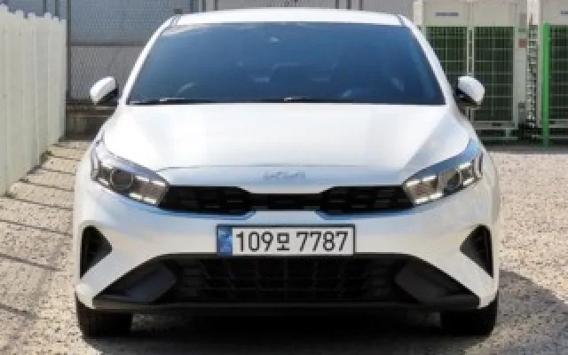 수원중고차시세 더뉴 K3 2세대 1.6 가솔린 프레스티지 매물 사진 13 - 2023/10 61,839km